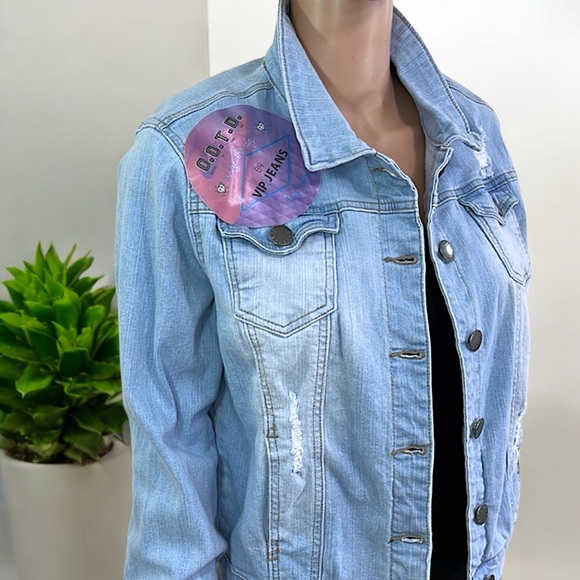 NEW VIP Jeans Distressed Long Sleeve Button Down with Pockets Denim Jacket - Picture 9 of 16